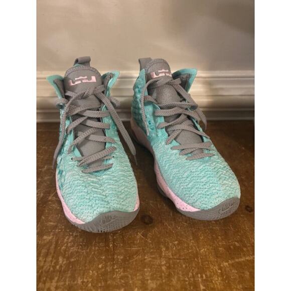 Nike LeBron XVII 17 GS South Beach Miami Green Pink BQ5594 444 5Y 6.5 Women - Picture 10 of 10